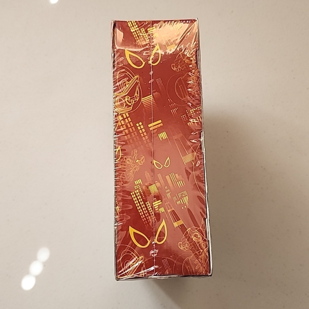 Spiderman sealed Valentine's box w/cards - Picture 6 of 7